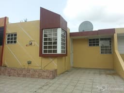 VENDO CASA TOA ALTA